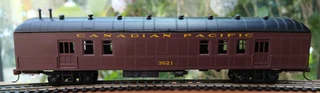 HO Canadian Pacific Passenger coach set of 5