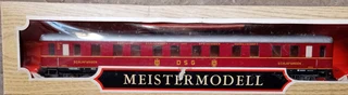 5 HO model train passenger coaches by Jouef, Liliput and Rivarossi