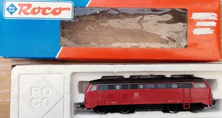 Roco HO Scale DB Diesel Locomotive BR 215 132 2