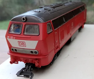 Roco HO Scale DB Diesel Locomotive BR 215 132 2