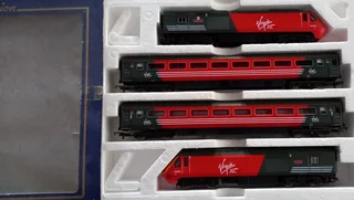 LIMA HO Virgin Cross Country 4 unit train set DC