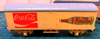 Lima HO refrigerated vans - Heinz; Schweppes; Coca-Cola available