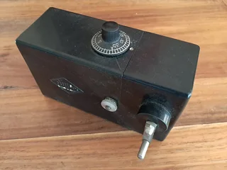 Bulk film loader for 35mm film