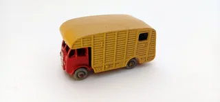Matchbox cars (7)
