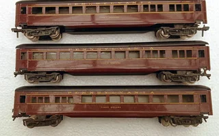 Fleischmann HO Pennsylvania RR set of 4 coaches