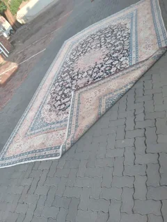 Handmade persian Naien carpet for sale