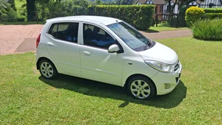 !!! 2017 Hyundai I1o Gls !!! (excellent Price For This Year/quick-sale)