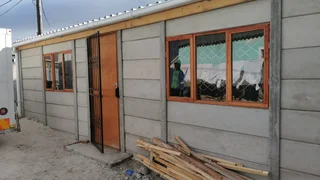 VIBRACRETE WALLS/POLES/SLABS/HOUSES, METAL MATERIALS, BLOCKS/BRICKS AND BUILDING SERVICES