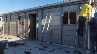 VIBRACRETE WALLS/HOUSES/SLABS/POLES, BLOCKS/BRICKS, TIMBER SUPPLIES, ETC. AND BUILDING SERVICES