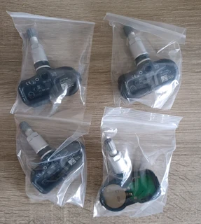 Hilux tyre pressure monitor sensors
