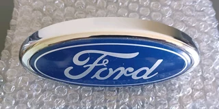 Ford Focus MK2 front oval Ford grille badge emblem