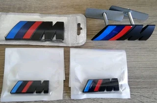 Bmw F30 3 series 82mm bonnet badge