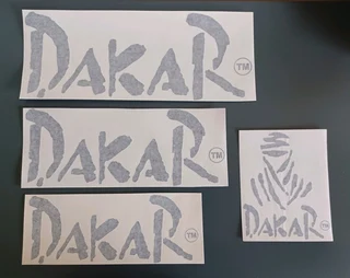 Hilux 3.0 &amp; D4D chrome metal badges