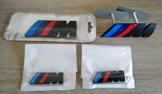 BMW model number badges emblems