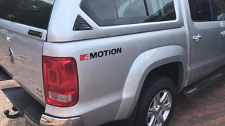 VW 4 MOTION emblems badges decals stickers.