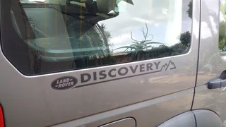 Land Rover Discovery bonnet / back letter badge sets