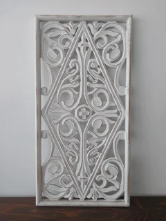 Distressed hand-carved white wood wall panel - like new, Umbilo