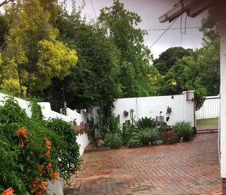 BRYANSTON-Lock-up-&amp;-Go. Garden Studio/Bachelor Pad. Safe, Secure environment.