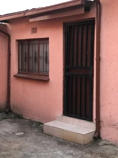 A Safe & Secure Room Is Immediately Available To Rent In Orlando West