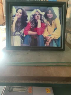 Retro 1970s/80s Style Framed Photo Print – Classic TV Look – Great Décor Piece