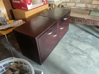 Pair of Wooden Bedside Tables/Pedestals – Dark Wood – Solid