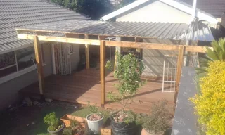 WOODEN FLOORING AND DECKING SPECIALIST IN ALL GAUTENG AREAS CALL BRYAN 0737121564