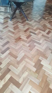 WOODEN FLOORING AND DECKING SPECIALIST IN ALL GAUTENG AREAS CALL BRYAN 0737121564