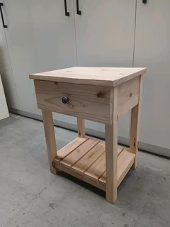 Wooden Bed side table one drawer and bottom shelf R1099