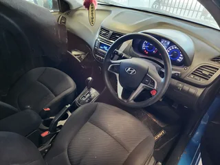 Hyundai Accent Stripping