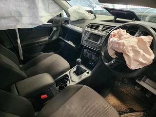 VW Tiguan Stripping