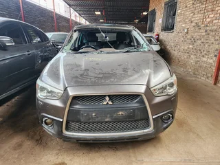 Mitsubishi Asx Stripping