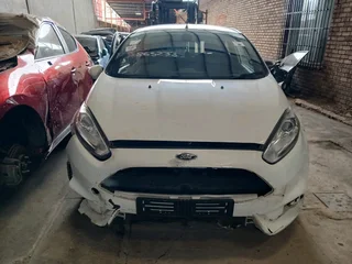 FORD FIESTA ST STRIPPING