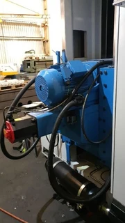 Correa bed-type CNC milling machine