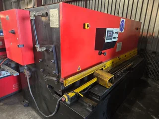 Used QC12Y- 12mm x 3200mm Hydraulic Guillotine