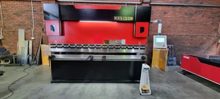 New Hydraulic Press Brake WC67K-125/3200