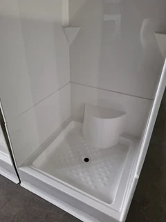 NEW FIBERGLASS SHOWER CUBICLES