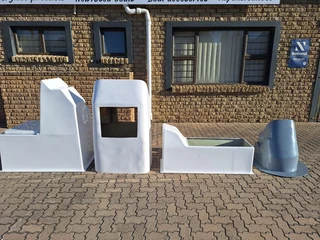 Brand New Fiberglass Boat Center Consoles