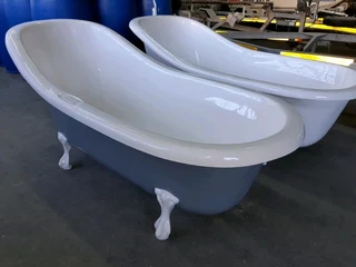 NEW FIBERGLASS VICTORIAN BATHS