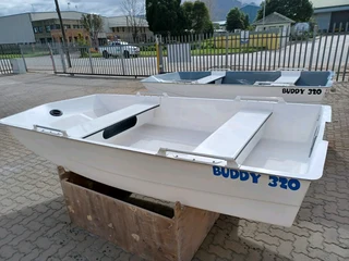 BRAND NEW BUDDY 320 BOATS