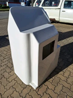 BRAND NEW FIBERGLASS BOAT CENTER CONSOLES
