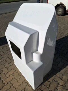 BRAND NEW FIBERGLASS BOAT CENTER CONSOLES