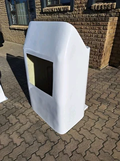 BRAND NEW FIBERGLASS BOAT CENTER CONSOLES