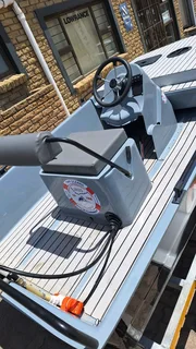 BUDDY 320 CENTER CONSOLE
