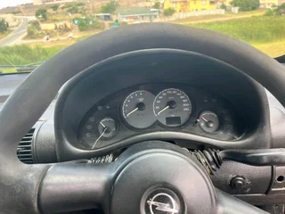 2006 opel corsa lite 1.4i