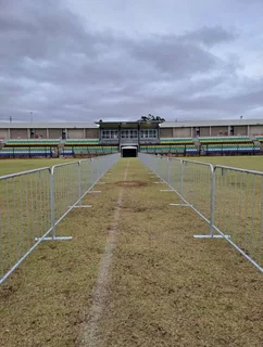 CROWD CONTROL BARRICADES || SPEED FENCING