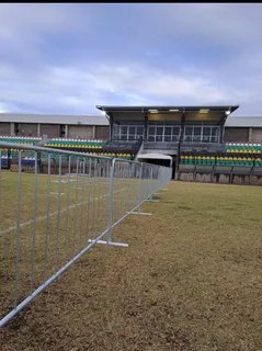 CROWD CONTROL BARRICADES || SPEED FENCING