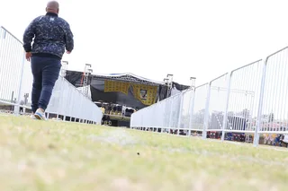 CROWD CONTROL BARRICADES || SPEED FENCING
