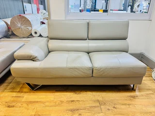 Lounge suite