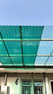Polycarbonate roof sheeting