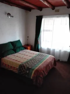 Furnished room in 3 bed 2 bath furnished  apartment in Paulshof